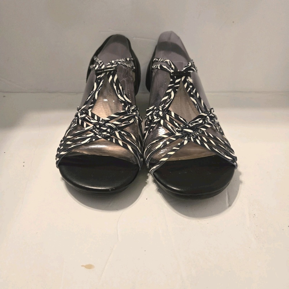 St Johns Bay  Black & White Stretch Sandals 6.5 Medium Work Vacation Resortcore